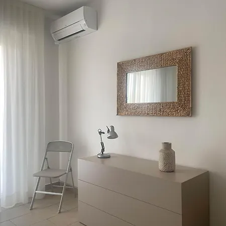 Blancohouse - Amendola Centro Riccione